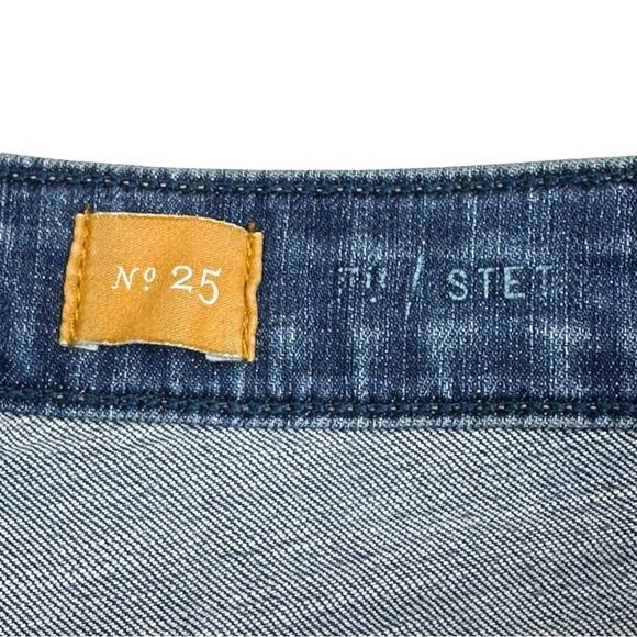 Pilcro Denim Shorts - Picture 3 of 10